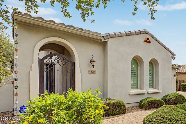4526 E PORTOLA VALLEY Drive, Gilbert, AZ 85297