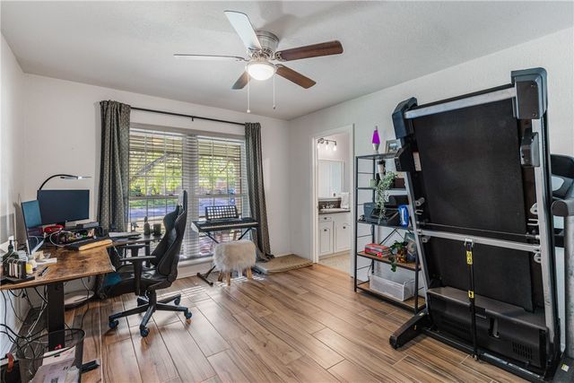 302 Cape Hatteras Dr, Corpus Christi, TX 78412