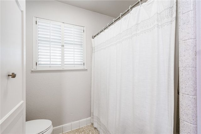 302 Cape Hatteras Dr, Corpus Christi, TX 78412