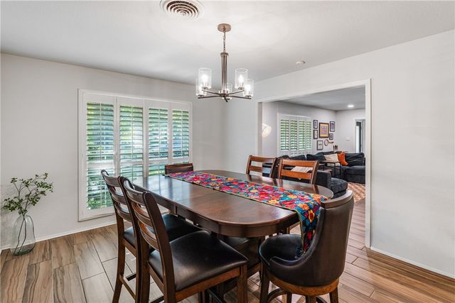 302 Cape Hatteras Dr, Corpus Christi, TX 78412