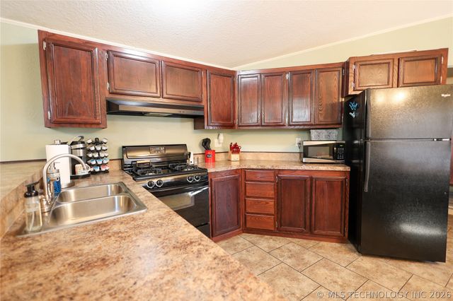 3729 Mountain Park, Sulphur, OK 73086