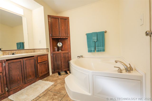 3729 Mountain Park, Sulphur, OK 73086