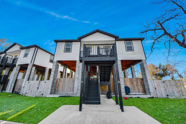 618 Maple Way B, Houston, TX 77015