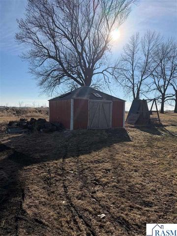 58343 179th Street, Mankato, MN 56001