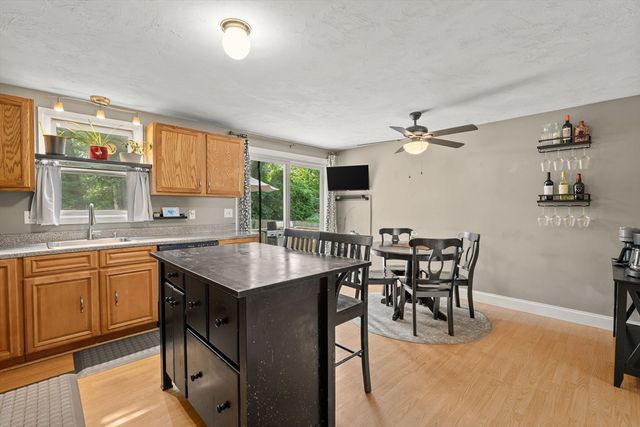 85 Baylies Rd 2, Taunton, MA 02780