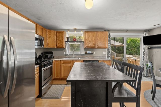 85 Baylies Rd 2, Taunton, MA 02780