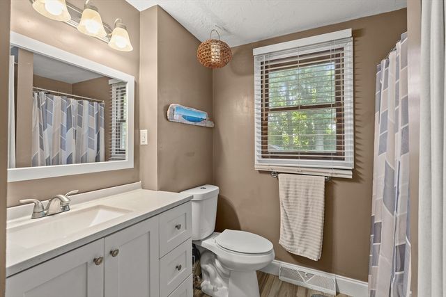 85 Baylies Rd 2, Taunton, MA 02780