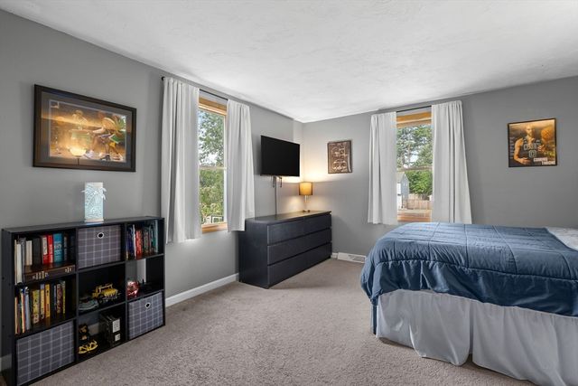 85 Baylies Rd 2, Taunton, MA 02780