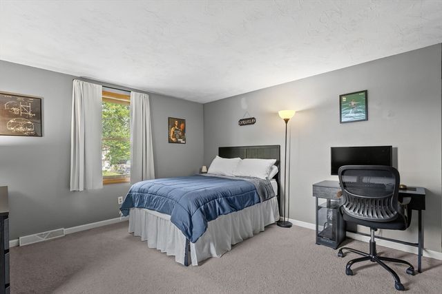 85 Baylies Rd 2, Taunton, MA 02780