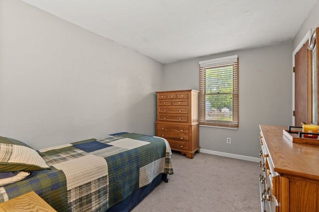 85 Baylies Rd 2, Taunton, MA 02780