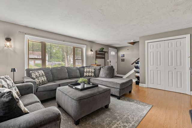 85 Baylies Rd 2, Taunton, MA 02780