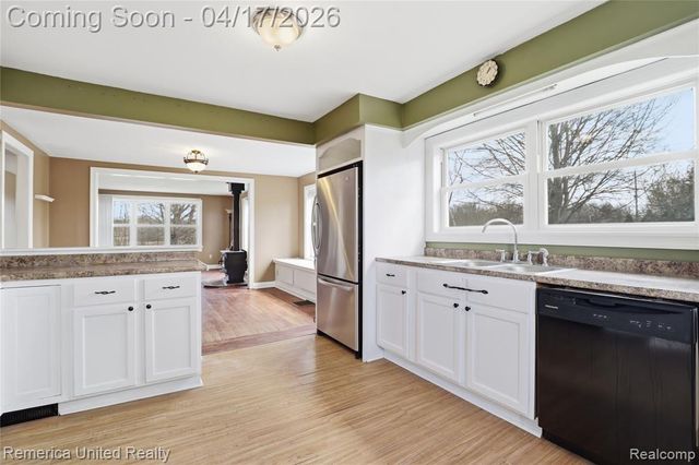 8375 Denton Hill Road, Fenton, MI 48430