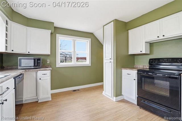 8375 Denton Hill Road, Fenton, MI 48430