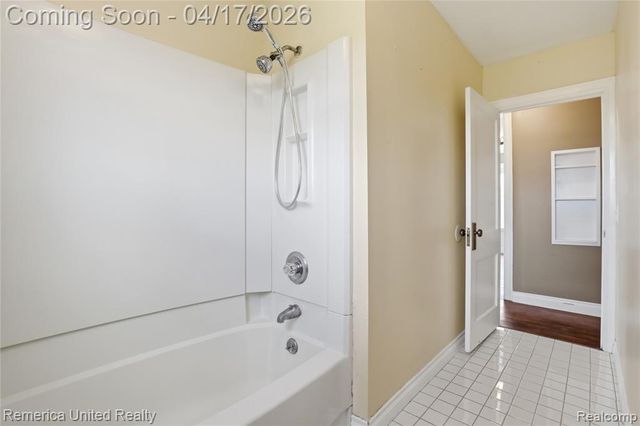 8375 Denton Hill Road, Fenton, MI 48430