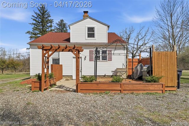 8375 Denton Hill Road, Fenton, MI 48430