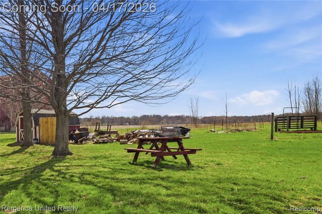 8375 Denton Hill Road, Fenton, MI 48430