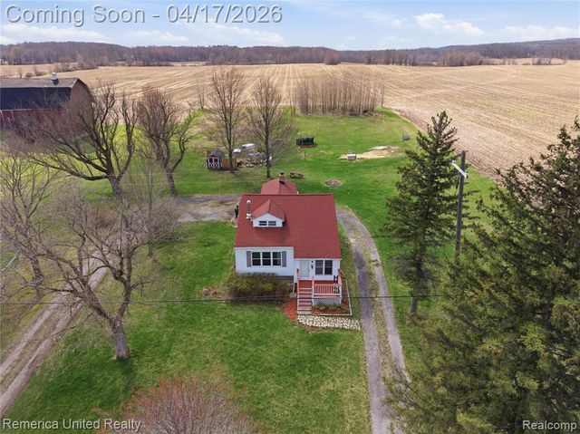 8375 Denton Hill Road, Fenton, MI 48430