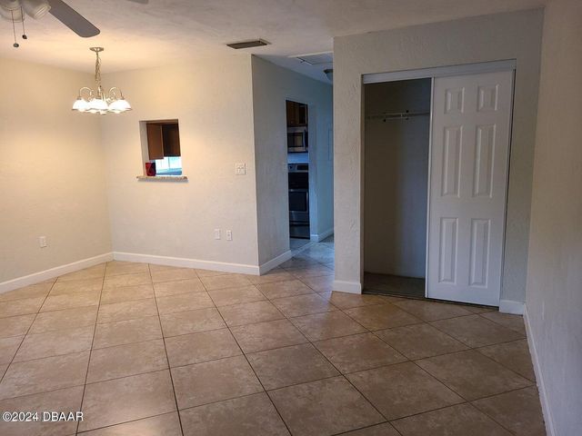 102 S Peninsula Dr Apt 200, Daytona Beach, FL 32118