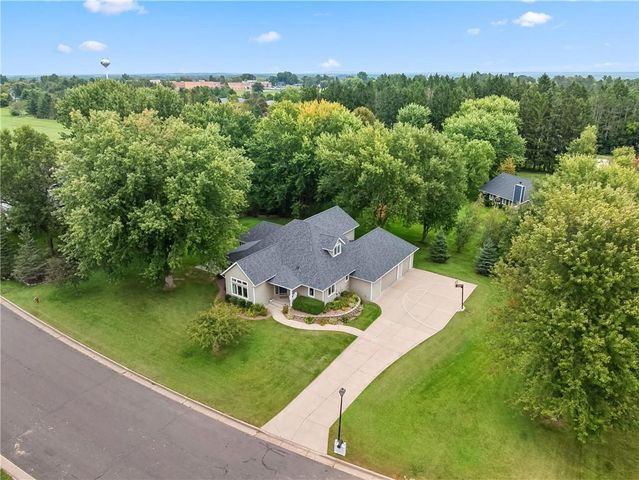 521 Pine Place, Rice Lake, WI 54868