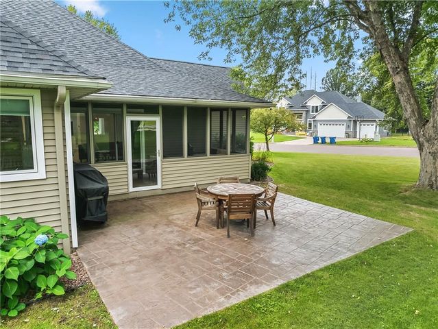 521 Pine Place, Rice Lake, WI 54868