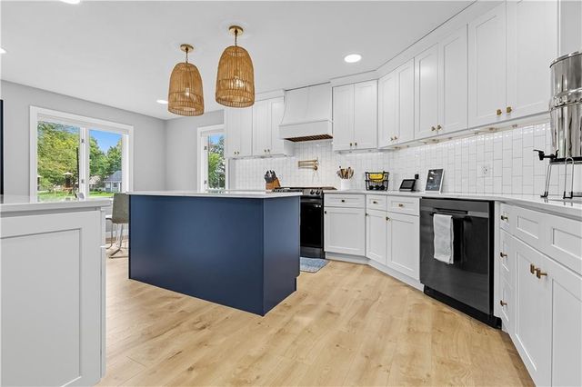 521 Pine Place, Rice Lake, WI 54868