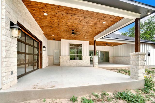 249 Cibolo Way, La Vernia, TX 78121