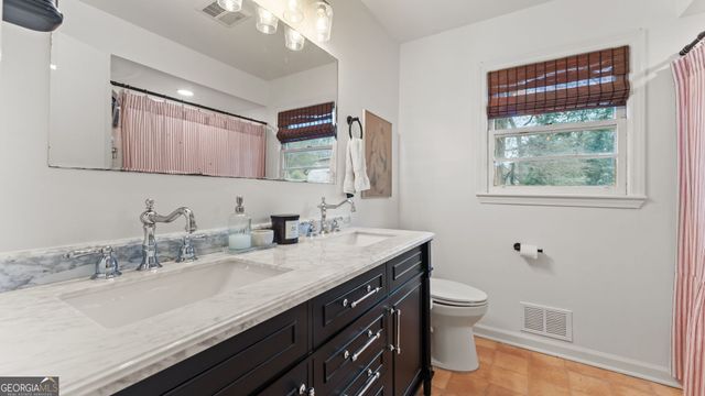 2971 Valley Ridge Drive, Decatur, GA 30032