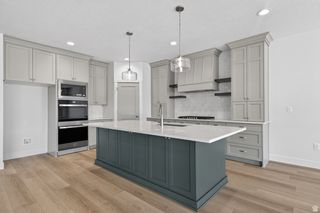 60 W GLEN WAY #113, South Weber, UT 84405