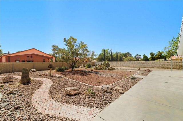 541 Tomahawk Court, Pahrump, NV 89060