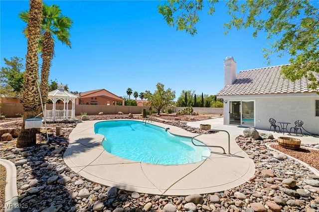 541 Tomahawk Court, Pahrump, NV 89060