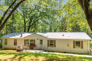 162 Newberry Road, Walhalla, SC 29691