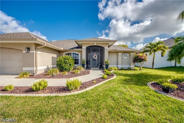1621 NE 5th TER, Cape Coral, FL 33909