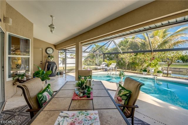 1621 NE 5th TER, Cape Coral, FL 33909