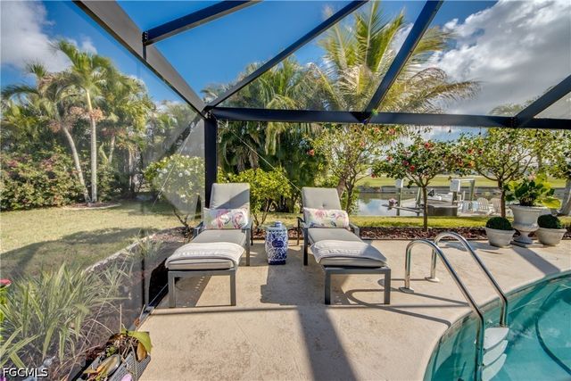 1621 NE 5th TER, Cape Coral, FL 33909
