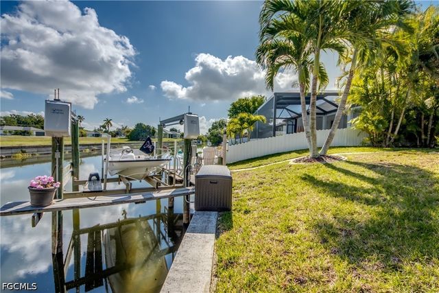 1621 NE 5th TER, Cape Coral, FL 33909