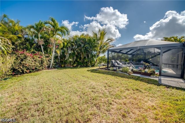1621 NE 5th TER, Cape Coral, FL 33909