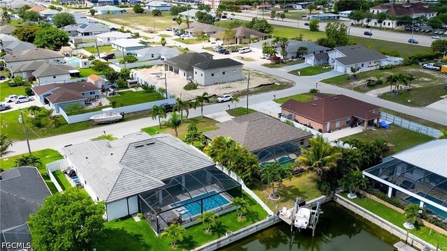 1621 NE 5th TER, Cape Coral, FL 33909