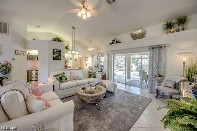 1621 NE 5th TER, Cape Coral, FL 33909