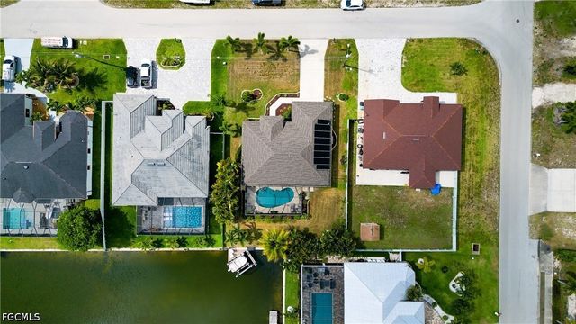 1621 NE 5th TER, Cape Coral, FL 33909