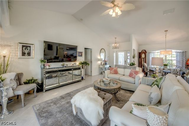 1621 NE 5th TER, Cape Coral, FL 33909