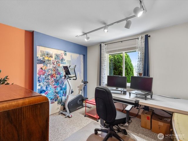 20706 29th Place W, Lynnwood, WA 98036