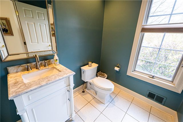27 Fall Meadow Drive, Pittsford, NY 14534