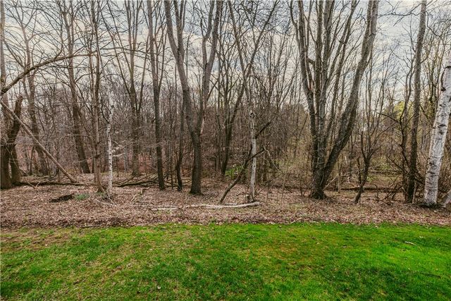 27 Fall Meadow Drive, Pittsford, NY 14534