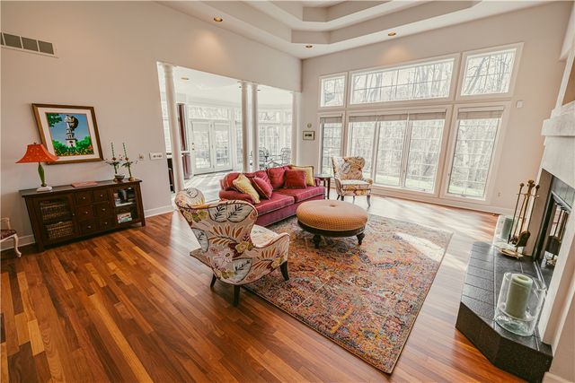 27 Fall Meadow Drive, Pittsford, NY 14534