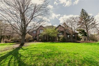 27 Fall Meadow Drive, Pittsford, NY 14534