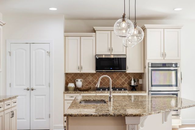 9781 Glenmore Ln, Brentwood, TN 37027