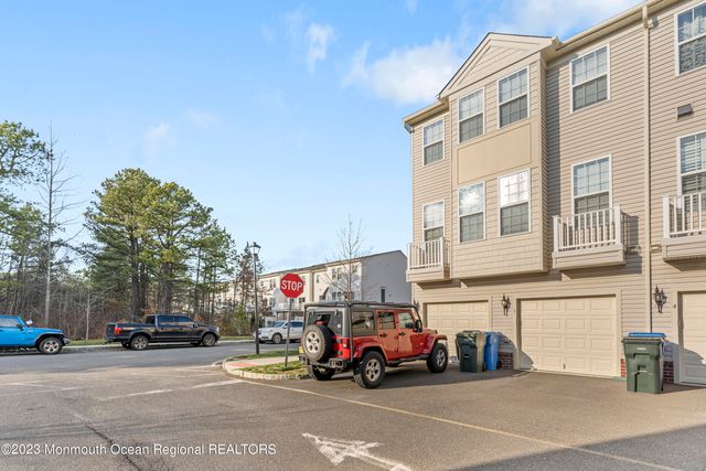 1 Kyle Drive, Tinton Falls, NJ 07712
