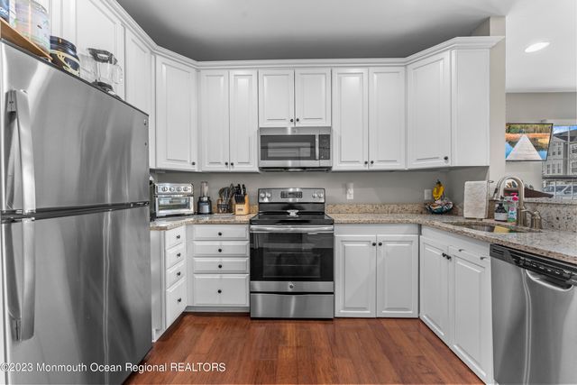 1 Kyle Drive, Tinton Falls, NJ 07712