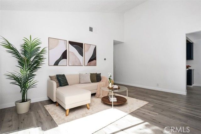 20553 S Vermont Avenue 6, Torrance, CA 90502