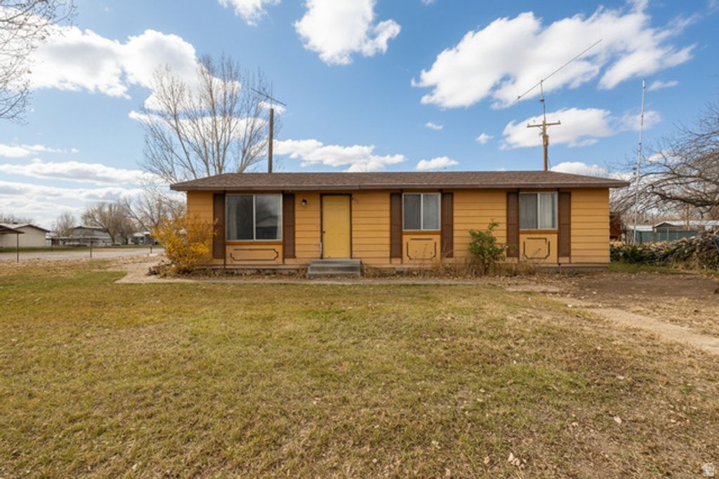 495 E 400 S, Roosevelt, UT 84066